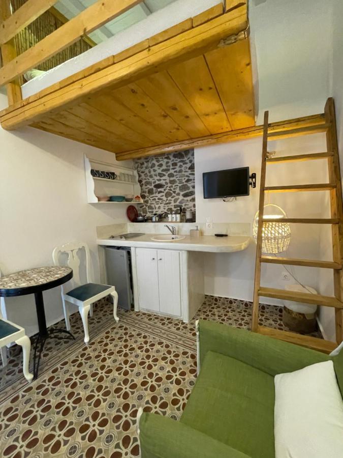 Naxos City Burgos Barrio酒店 外观 照片
