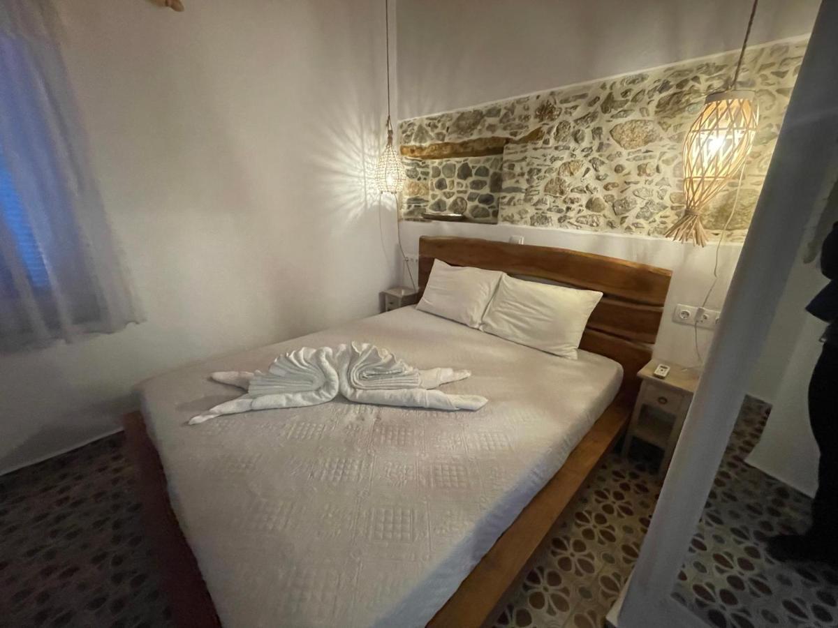 Naxos City Burgos Barrio酒店 外观 照片