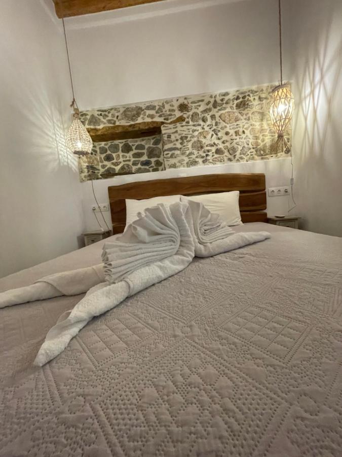 Naxos City Burgos Barrio酒店 外观 照片