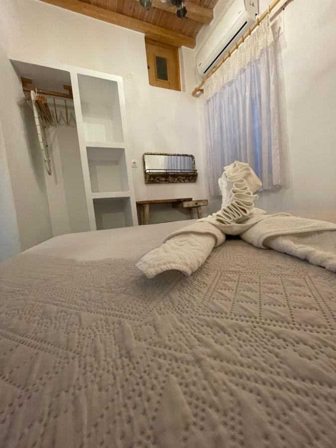 Naxos City Burgos Barrio酒店 外观 照片