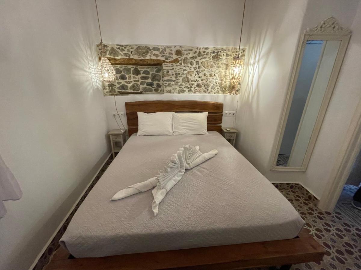 Naxos City Burgos Barrio酒店 外观 照片