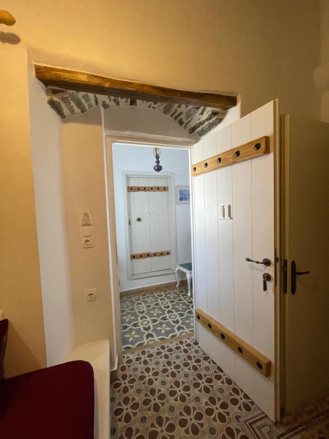 Naxos City Burgos Barrio酒店 外观 照片