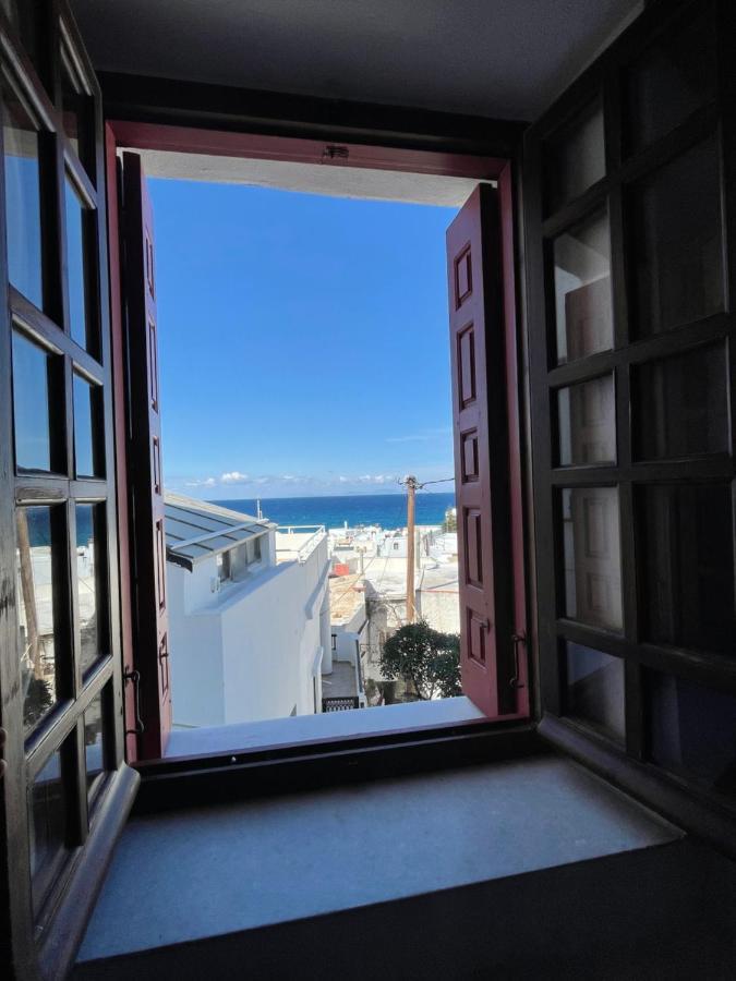 Naxos City Burgos Barrio酒店 外观 照片