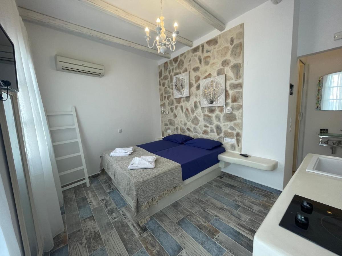 Naxos City Burgos Barrio酒店 外观 照片