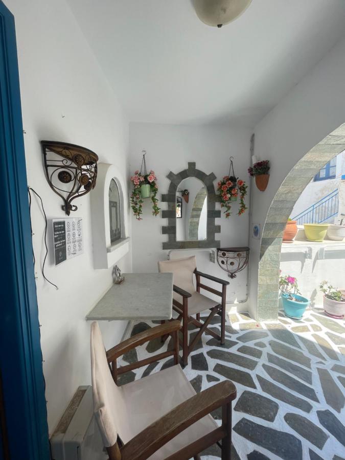 Naxos City Burgos Barrio酒店 外观 照片